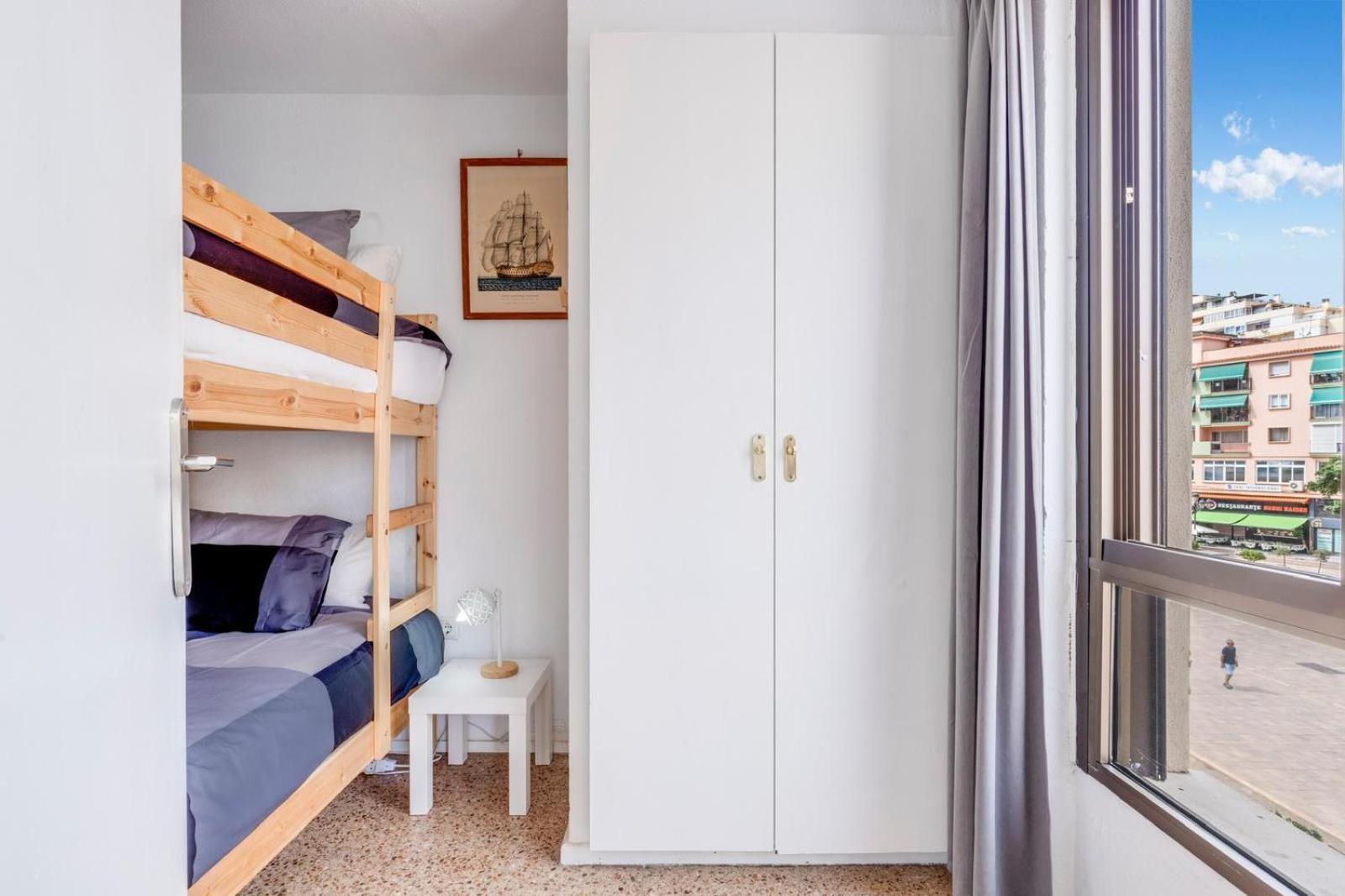 Nogalera Rainbow 2-Bedroom Apartment, Pool And Parking By Namaste Elite Torremolinos Exteriör bild