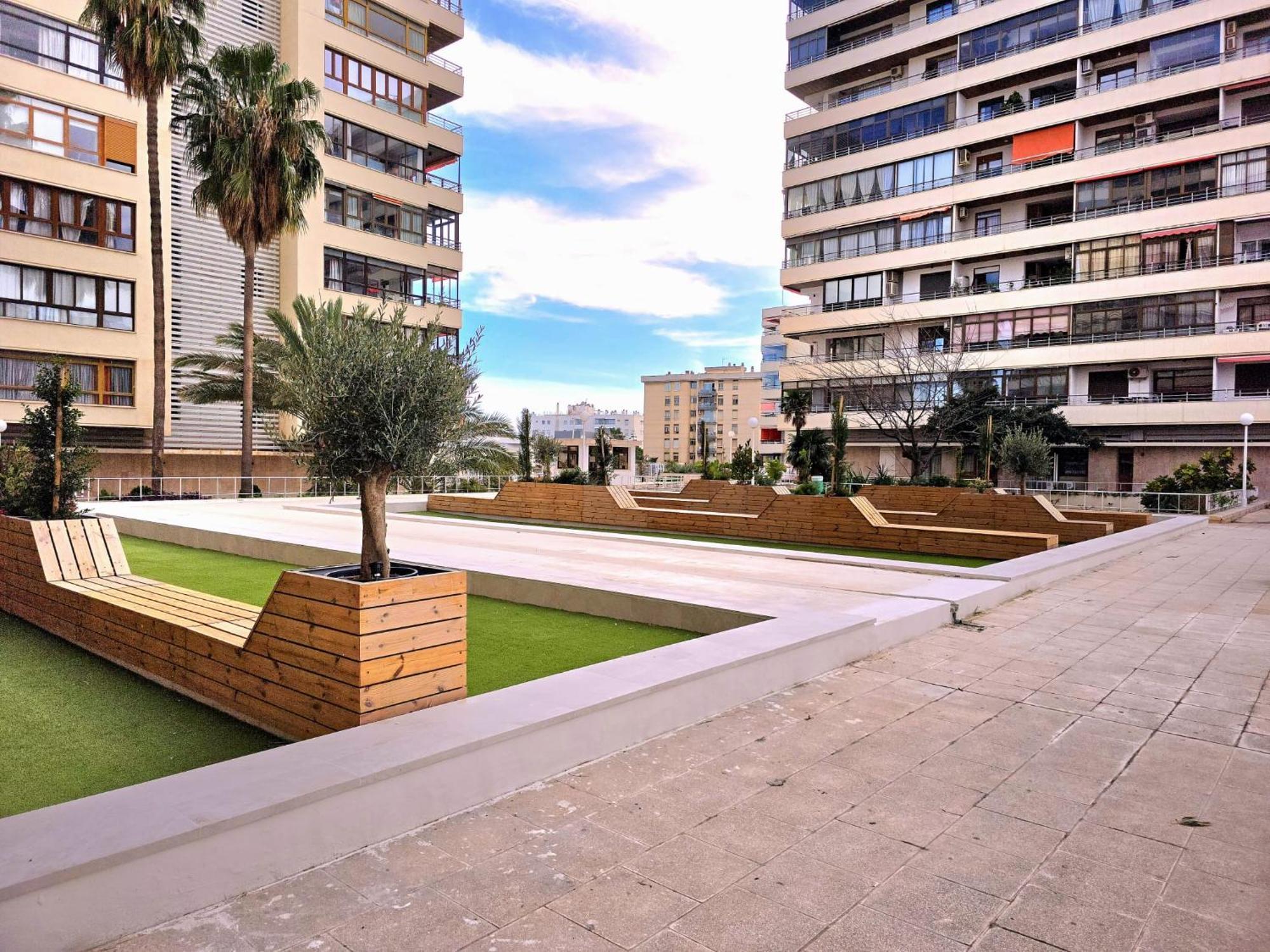 Nogalera Rainbow 2-Bedroom Apartment, Pool And Parking By Namaste Elite Torremolinos Exteriör bild