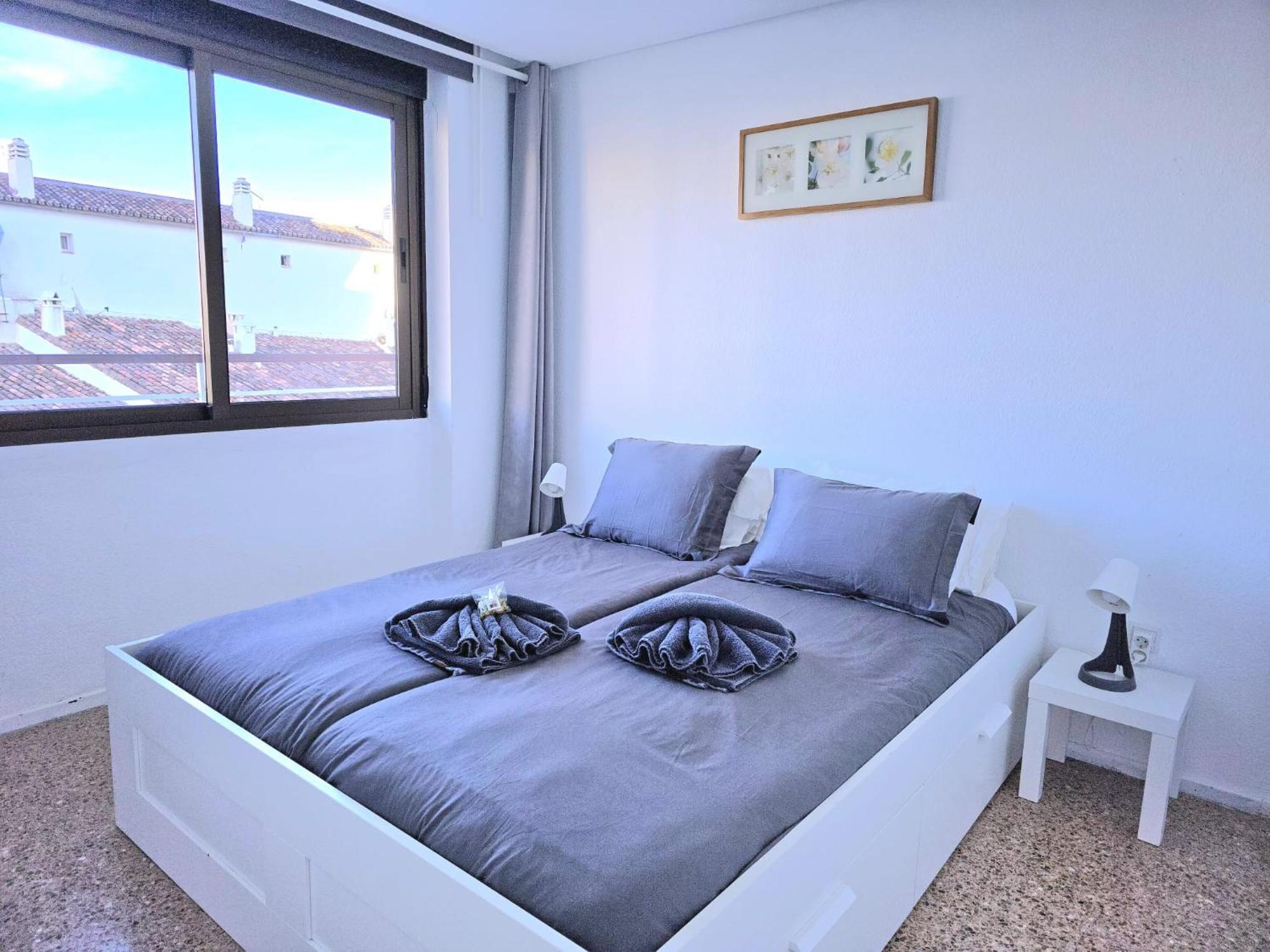 Nogalera Rainbow 2-Bedroom Apartment, Pool And Parking By Namaste Elite Torremolinos Exteriör bild